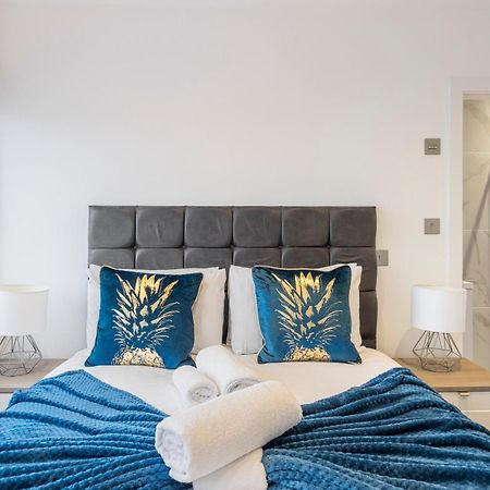Luxurious 2 Bedroom - Apartment - Central Location Londen Buitenkant foto
