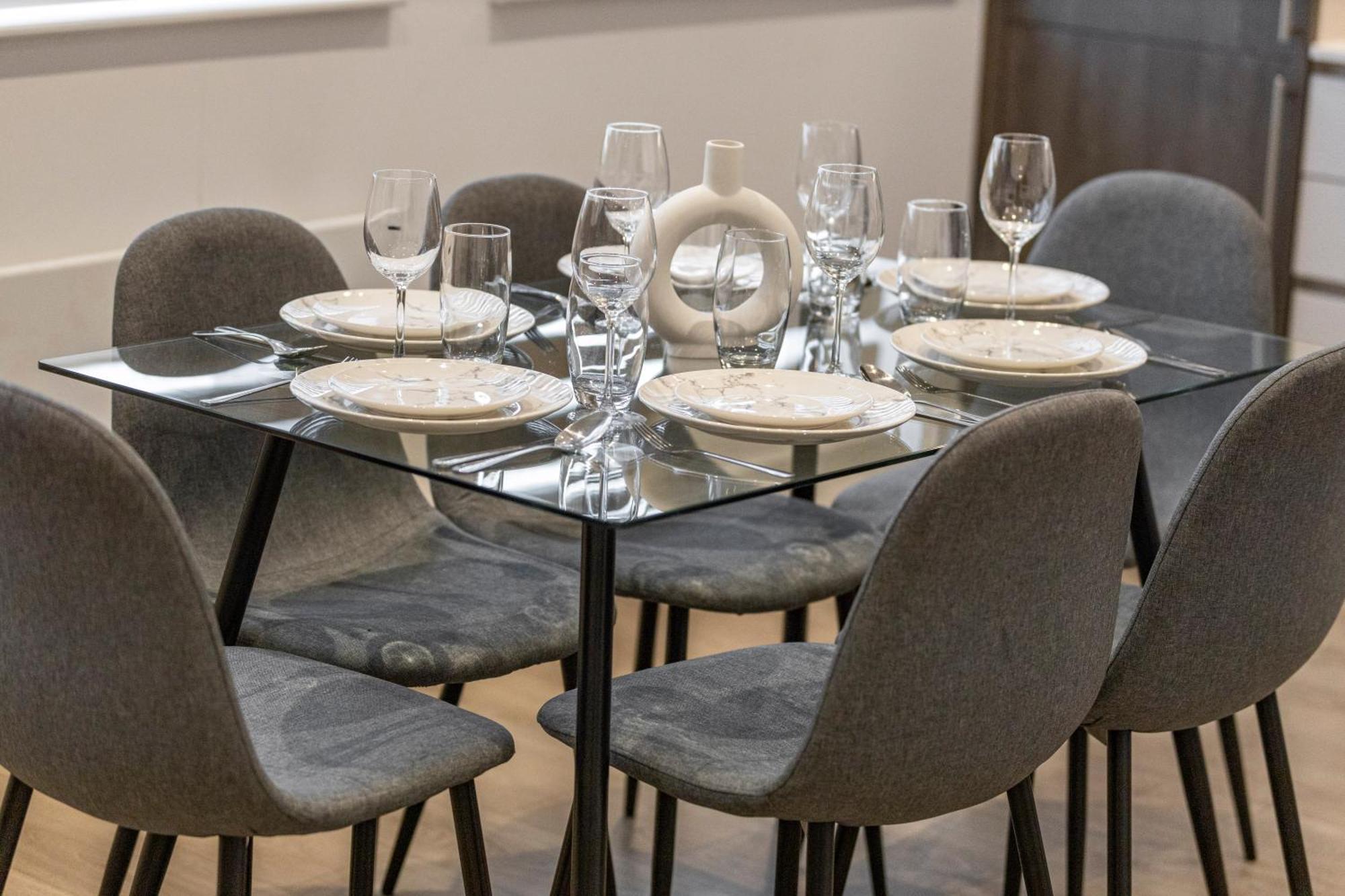 Luxurious 2 Bedroom - Apartment - Central Location Londen Buitenkant foto