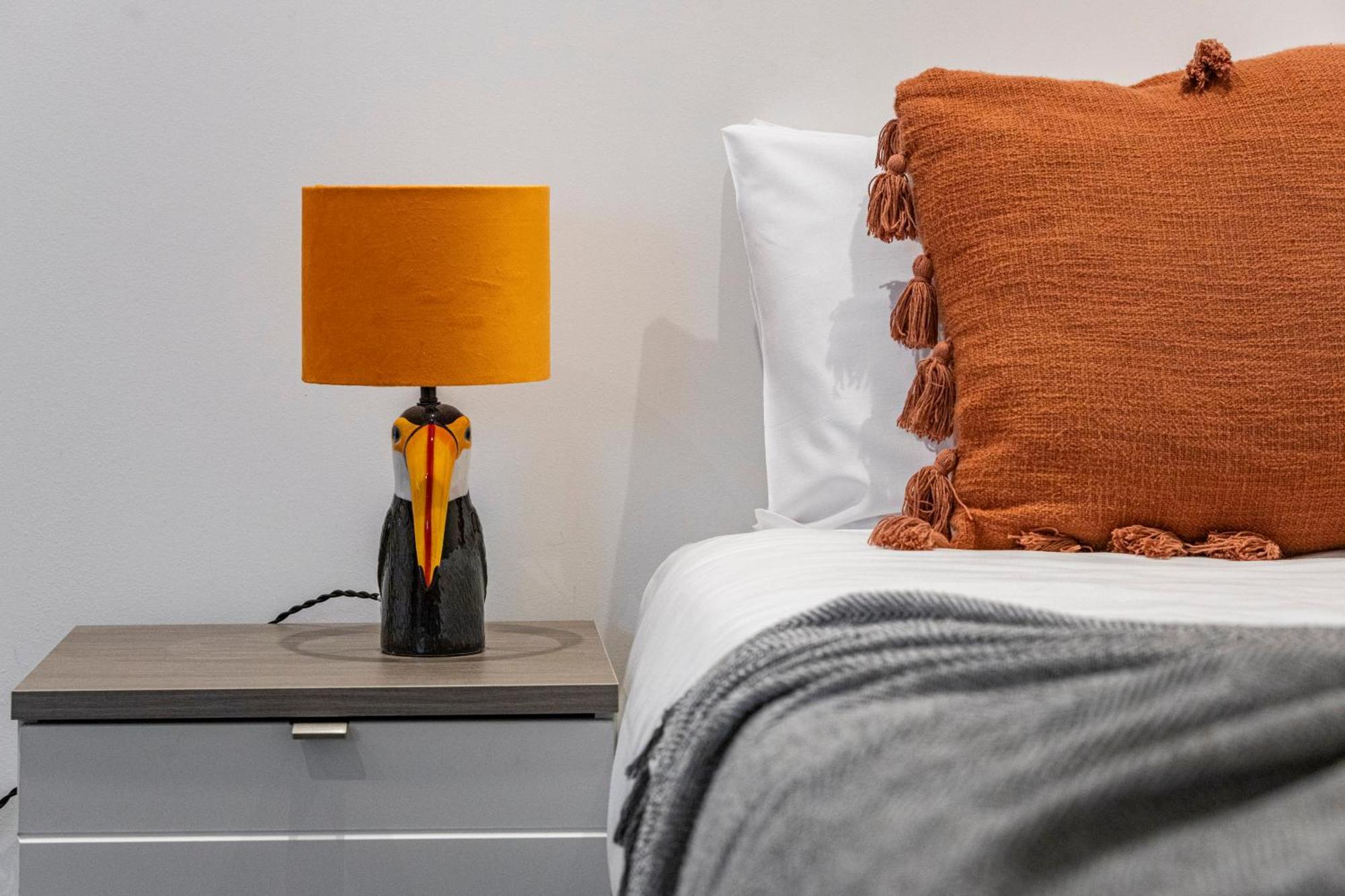 Luxurious 2 Bedroom - Apartment - Central Location Londen Buitenkant foto